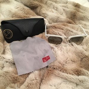 Classic Ray-Ban Clubmasters